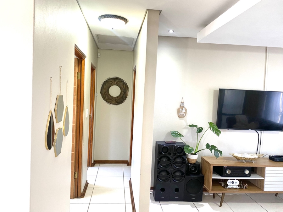 3 Bedroom Property for Sale in Vista Park Free State